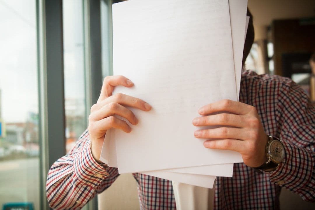 Schuldhulpverlening in crisis: minder mensen krijgen hulp